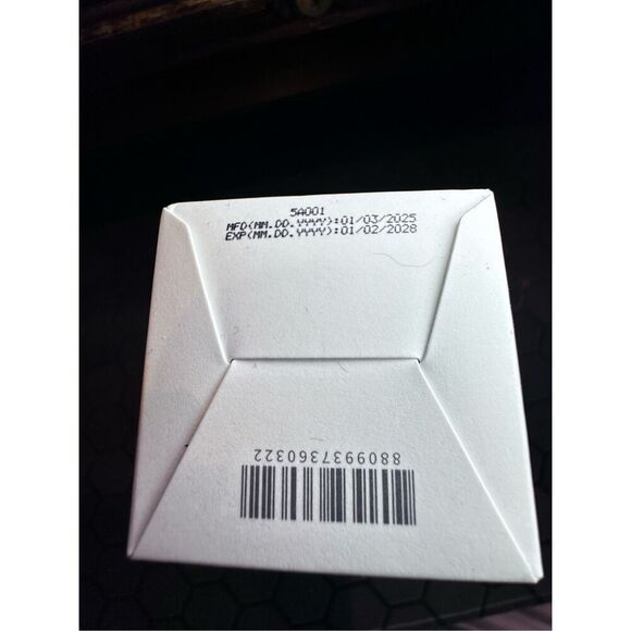 Biodance Pore Tightening Collagen Ampoule, 1.69 fl oz (50 ml) - Picture 4 of 7